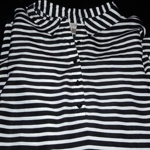 EUC..Ann Taylor Loft Light long sleeve pin stripes